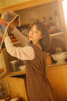 香含玉女峰头露